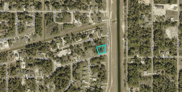 2500 Alice PL, Lehigh Acres, FL 33971