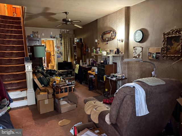 2008 KUTZTOWN RD, Reading, PA 19605