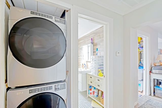 21269 W Ridge Road, Lake Zurich, IL 60047