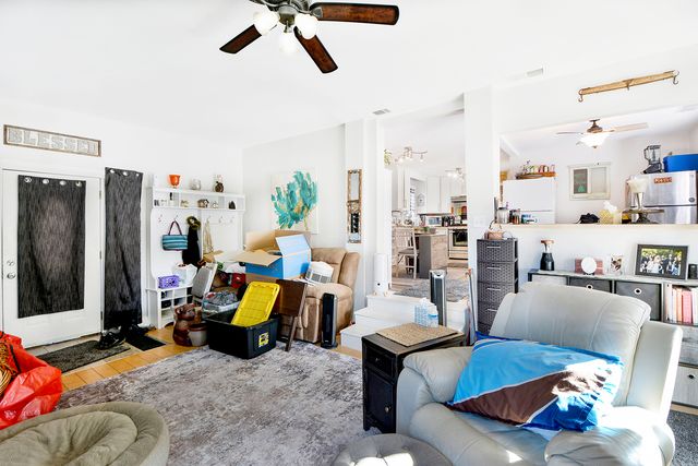 21269 W Ridge Road, Lake Zurich, IL 60047