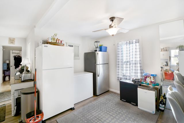 21269 W Ridge Road, Lake Zurich, IL 60047