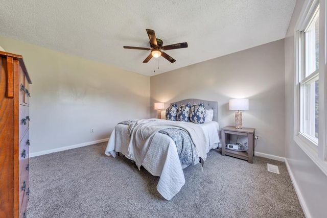 6400 Stewartsville RD, Moneta, VA 24121