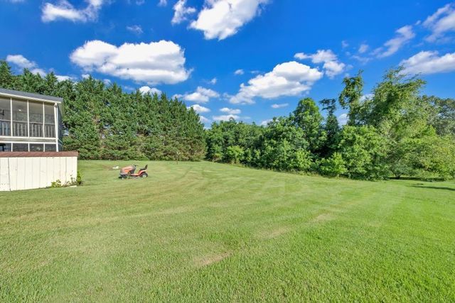 6400 Stewartsville RD, Moneta, VA 24121