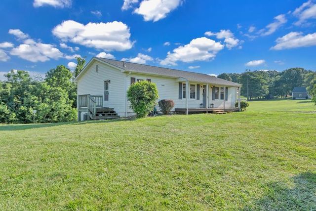 6400 Stewartsville RD, Moneta, VA 24121