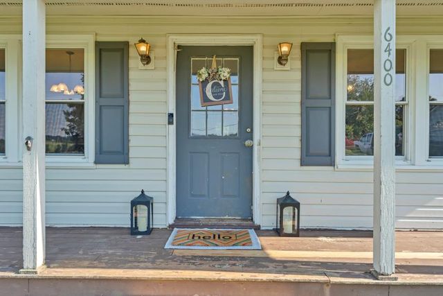 6400 Stewartsville RD, Moneta, VA 24121