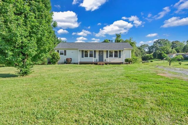 6400 Stewartsville RD, Moneta, VA 24121