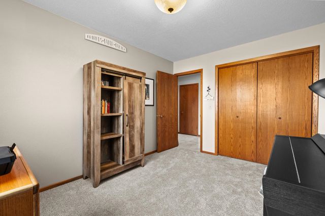 3900 NW 16th St, Minot, ND 58703