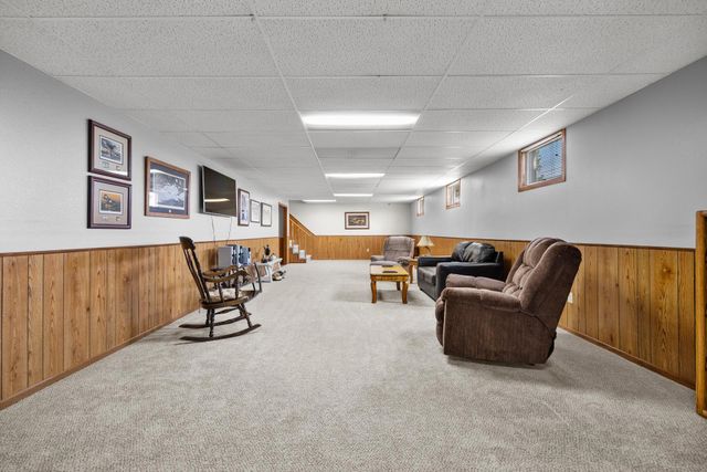 3900 NW 16th St, Minot, ND 58703