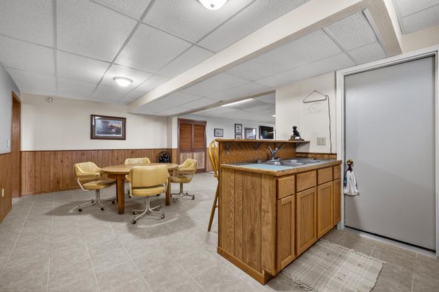 3900 NW 16th St, Minot, ND 58703