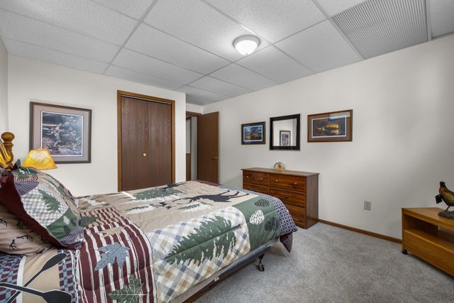 3900 NW 16th St, Minot, ND 58703