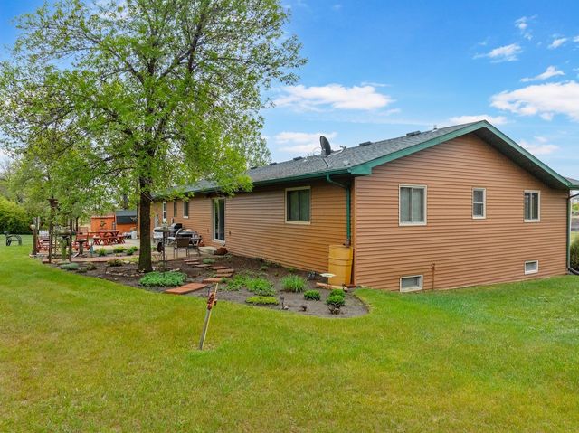 3900 NW 16th St, Minot, ND 58703