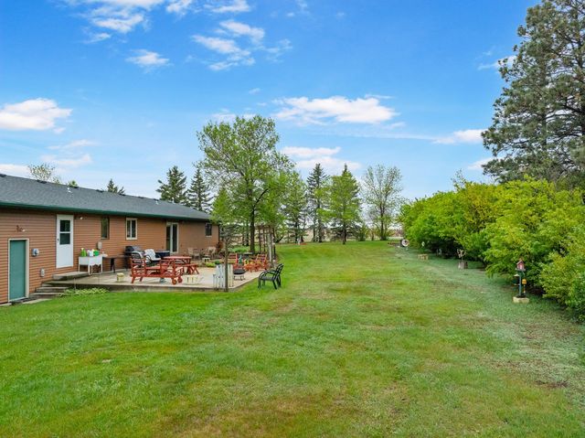 3900 NW 16th St, Minot, ND 58703