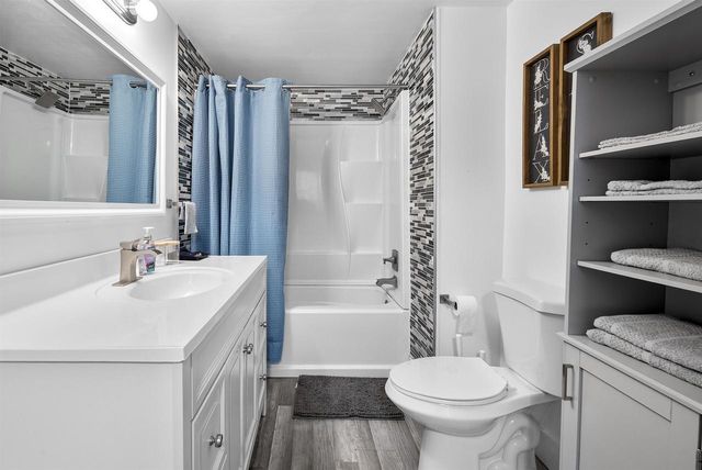 3531 N RICHMOND STREET, Appleton, WI 54911