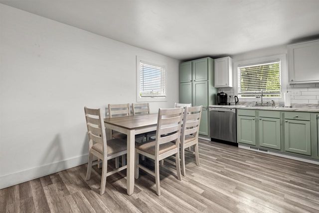 3531 N RICHMOND STREET, Appleton, WI 54911