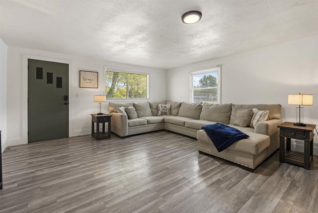 3531 N RICHMOND STREET, Appleton, WI 54911