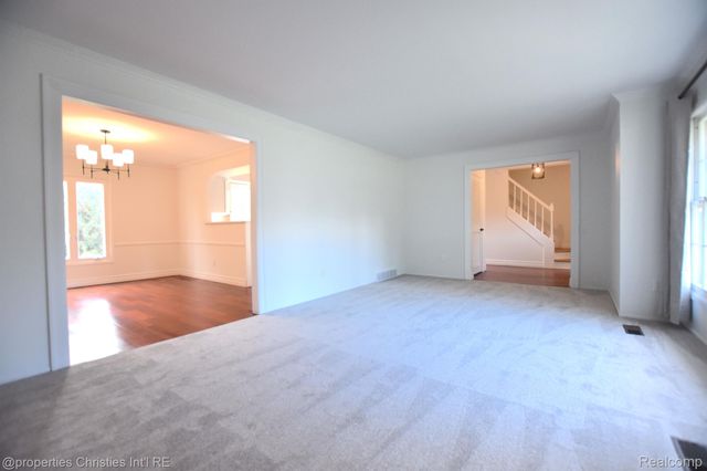 4217 COVERED BRIDGE Road, Bloomfield Charter Township, MI 48302