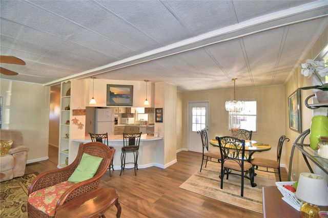 112 PARADISE LANE, Auburndale, FL 33823