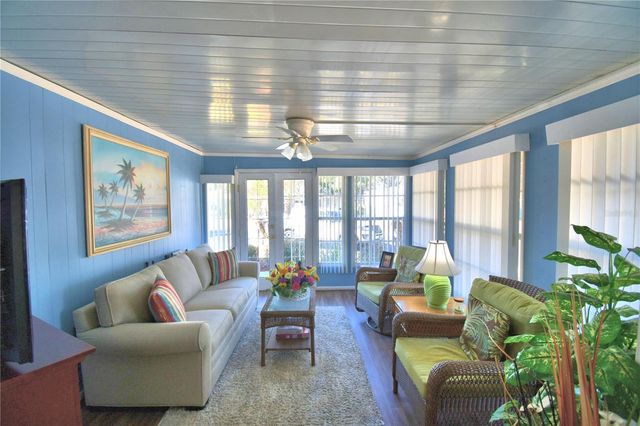 112 PARADISE LANE, Auburndale, FL 33823