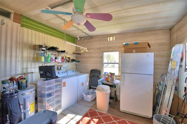 112 PARADISE LANE, Auburndale, FL 33823