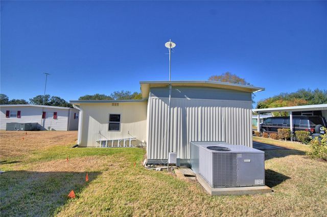 112 PARADISE LANE, Auburndale, FL 33823