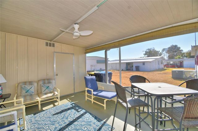 112 PARADISE LANE, Auburndale, FL 33823