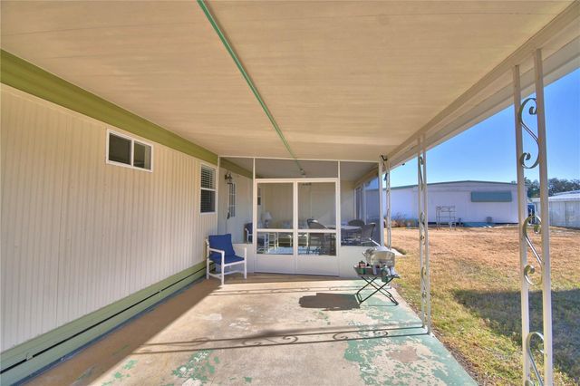 112 PARADISE LANE, Auburndale, FL 33823