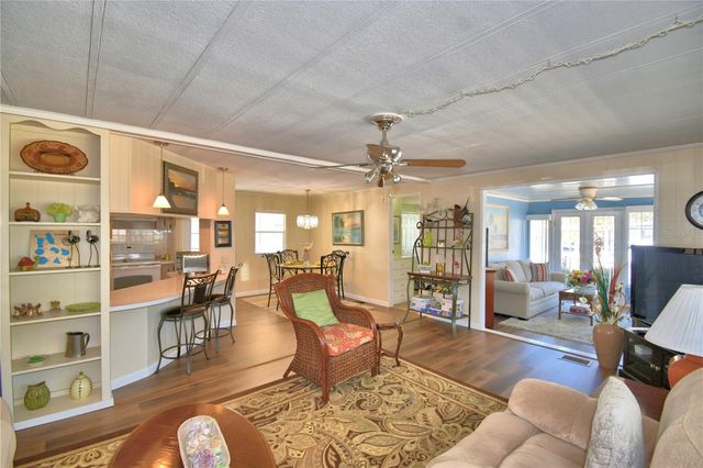 112 PARADISE LANE, Auburndale, FL 33823