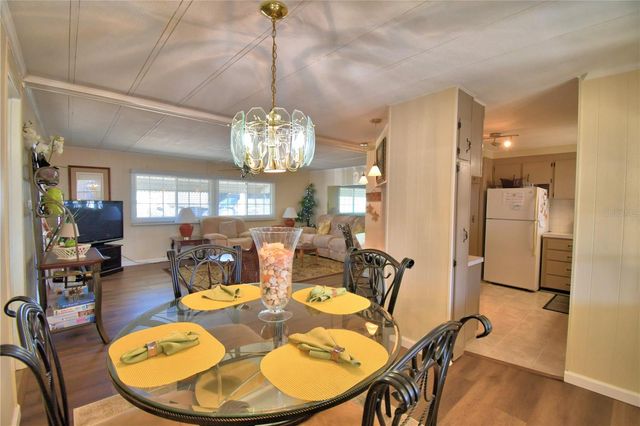 112 PARADISE LANE, Auburndale, FL 33823