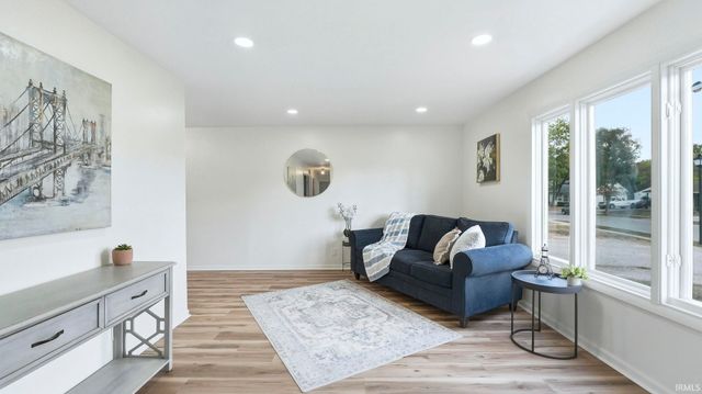 6517 Baytree Drive, Fort Wayne, IN 46825