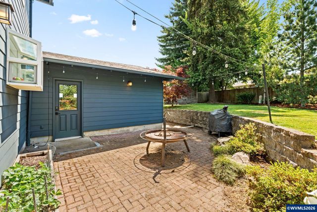 1723 Lincoln St NW, Albany, OR 97321