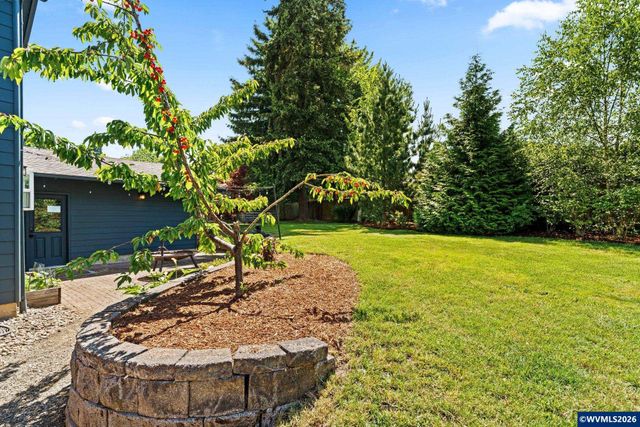 1723 Lincoln St NW, Albany, OR 97321
