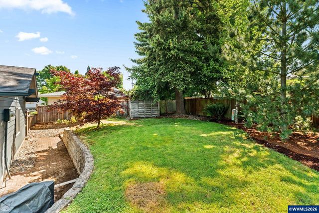 1723 Lincoln St NW, Albany, OR 97321