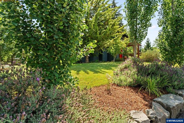 1723 Lincoln St NW, Albany, OR 97321