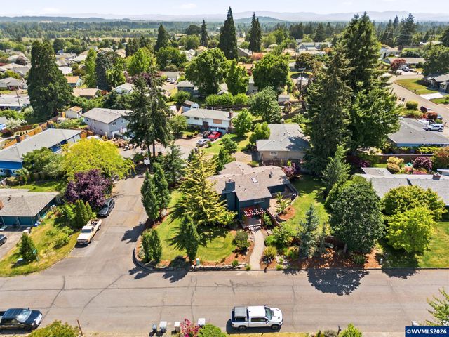 1723 Lincoln St NW, Albany, OR 97321