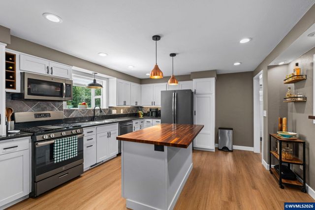 1723 Lincoln St NW, Albany, OR 97321
