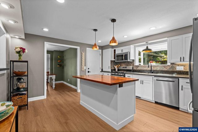 1723 Lincoln St NW, Albany, OR 97321