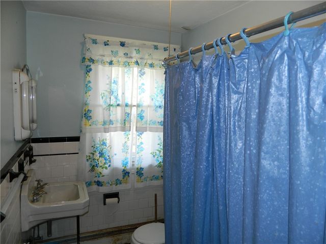 182 Simmonsville Avenue, Johnston, RI 02919