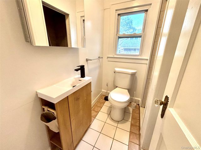 103 Maple Street S, Lake Grove, NY 11755