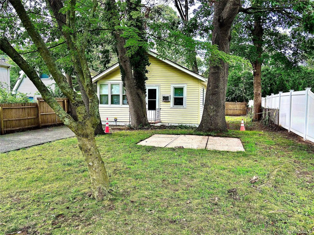 103 Maple Street S, Lake Grove, NY 11755