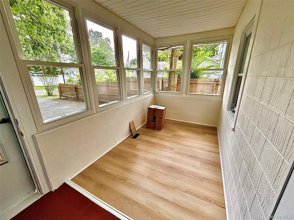 103 Maple Street S, Lake Grove, NY 11755 — photo 5