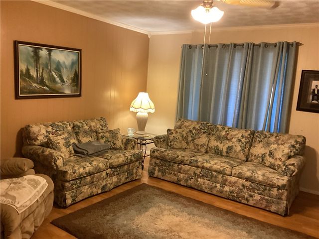 1704 Odilia St, Alice, TX 78332