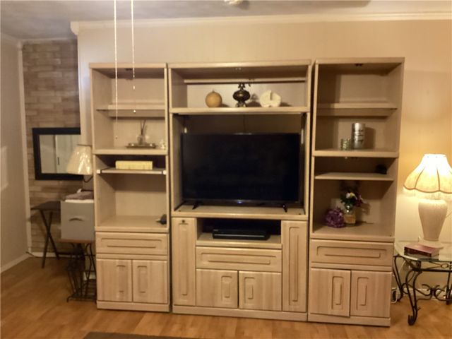 1704 Odilia St, Alice, TX 78332