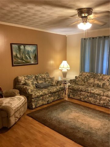 1704 Odilia St, Alice, TX 78332