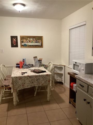 1704 Odilia St, Alice, TX 78332