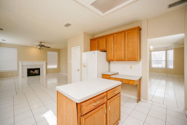 822 Hyacinth, Missouri City, TX 77459