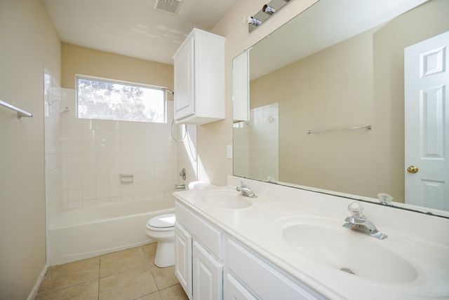 822 Hyacinth, Missouri City, TX 77459