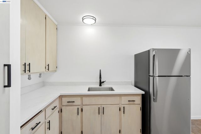 23 Stoneyford Ave, San Francisco, CA 94112