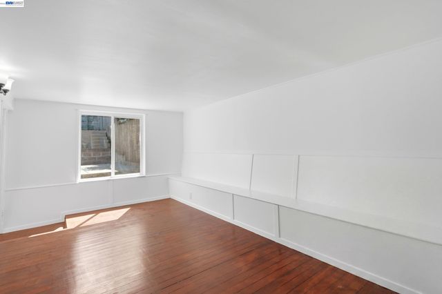 23 Stoneyford Ave, San Francisco, CA 94112