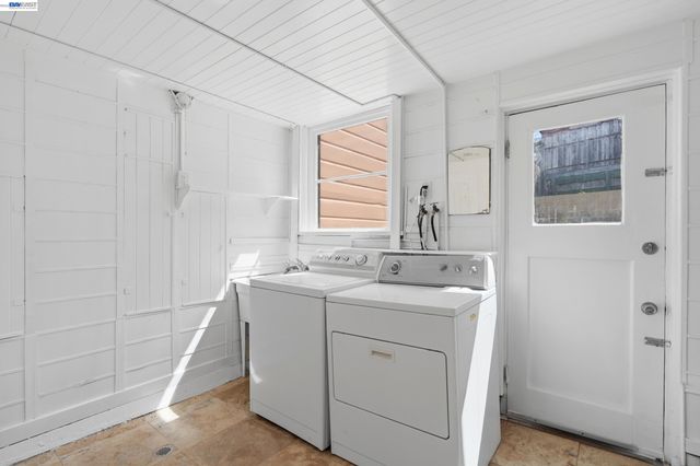23 Stoneyford Ave, San Francisco, CA 94112