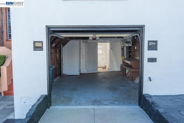 23 Stoneyford Ave, San Francisco, CA 94112
